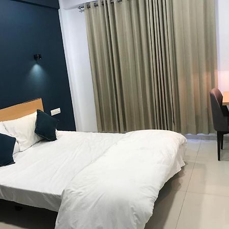 Hooliv 7 Avenues G Block Ξενοδοχείο Πούνε Εξωτερικό φωτογραφία